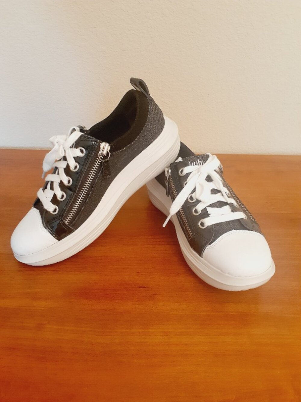 Kybun Nyon 20 Black Sneaker